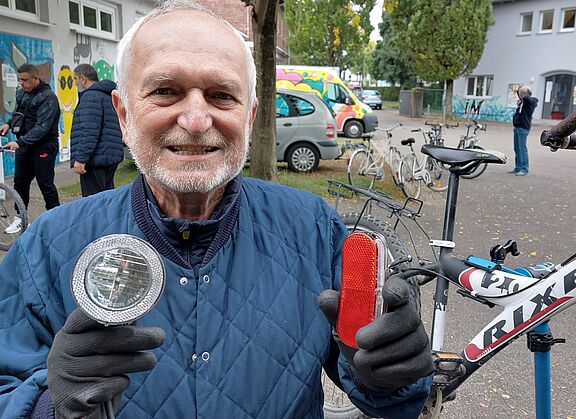 Armin Hartwig von der Schrauber-Gruppe gibt Tipps zur Fahrradbeleuchtung